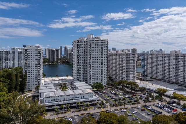 2750 NE 183rd St # 2601, Aventura FL 33160 - Aventura, FL - Photo 4