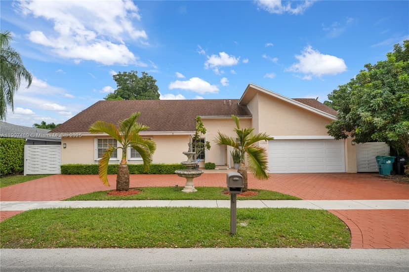 11041 SW 138th Ave, Miami FL 33186