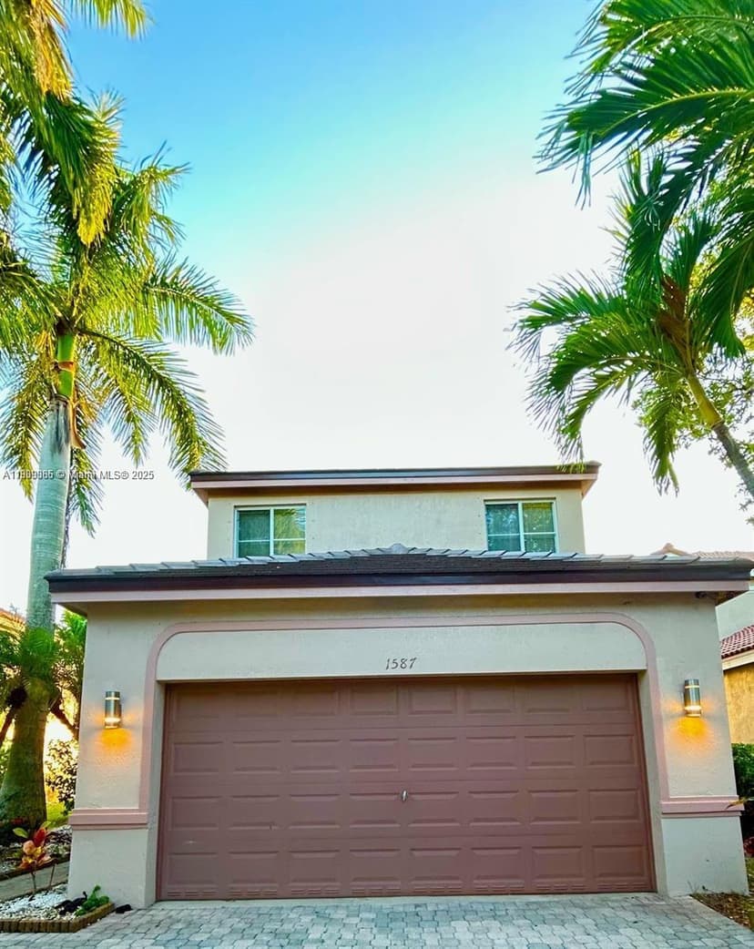1587 Winterberry Ln, Weston FL 33327