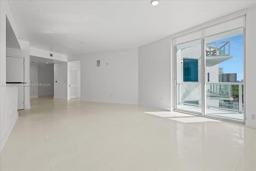 3030 NE 188 Street # 604, Aventura FL 33180