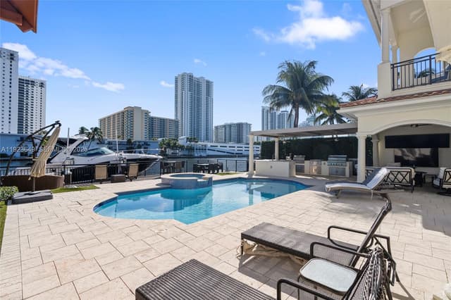1555 Windjammer Way, Hollywood FL 33019 - Hollywood, FL - Photo 7