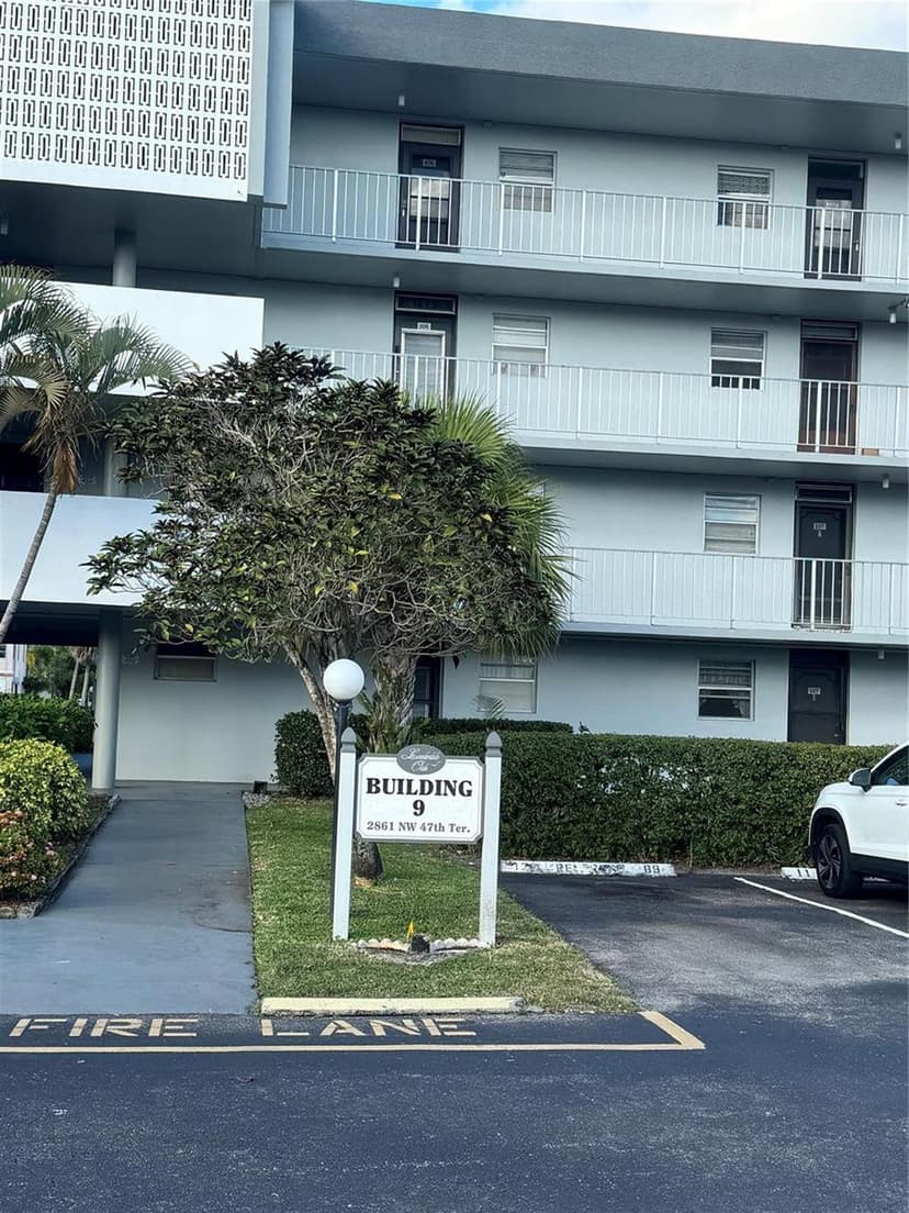 2861 NW 47th Terrace # 104B, Fort Lauderdale FL 33313