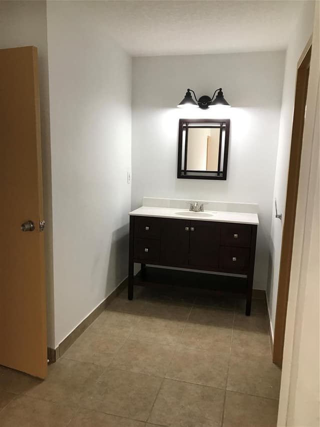 4394 NW 9th Avenue # 3a, Deerfield Beach FL 33064 - Deerfield Beach, FL - Photo 2