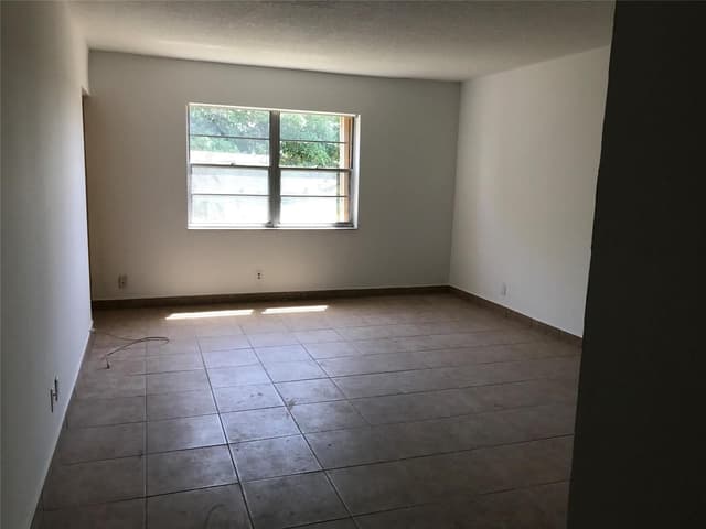 4394 NW 9th Avenue # 3a, Deerfield Beach FL 33064 - Deerfield Beach, FL - Photo 6