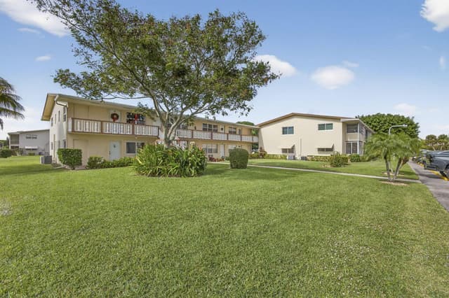 193 Easthampton I, West Palm Beach FL 33417 - West Palm Beach, FL - Photo 3