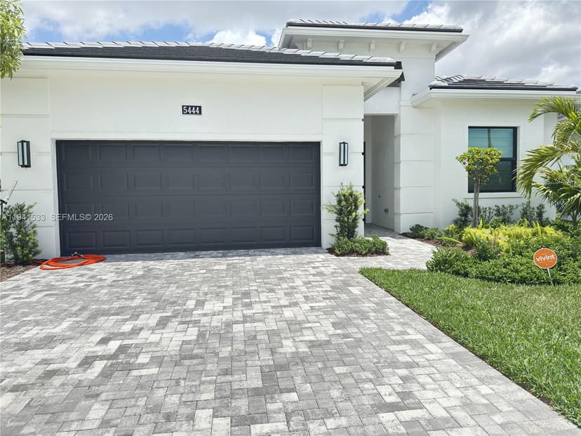 5444 SW Saint Armands Way, Westlake FL 33470
