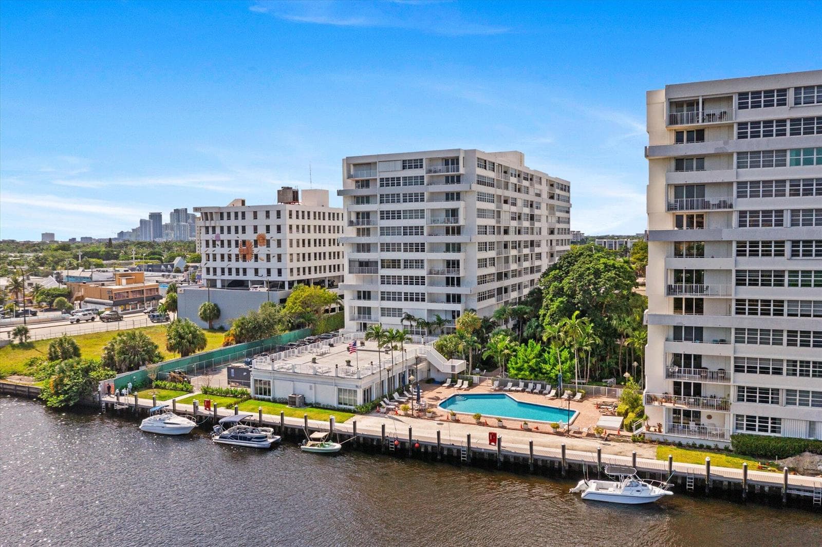 1160 N Federal Highway # 221, Fort Lauderdale FL 33304