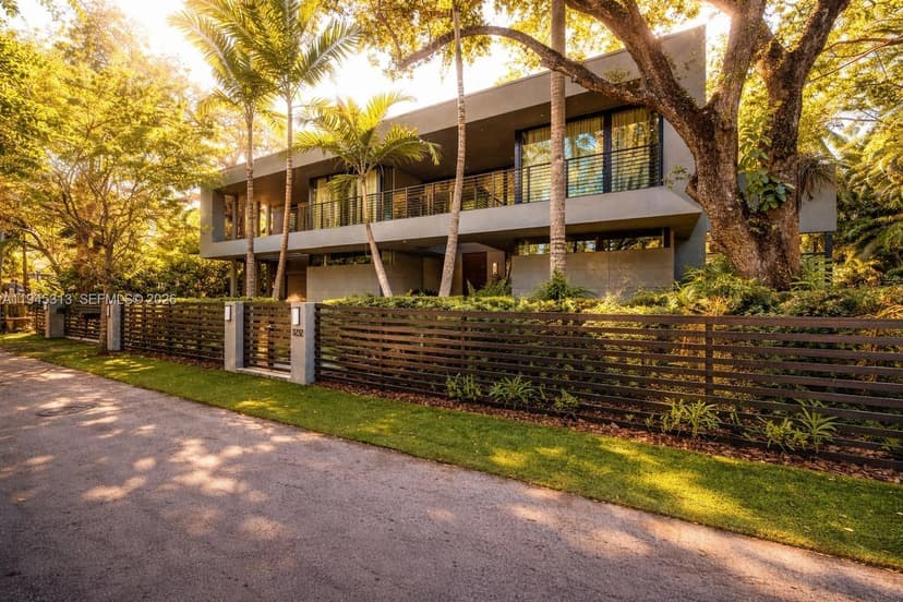 3232 Emathla St, Miami FL 33133