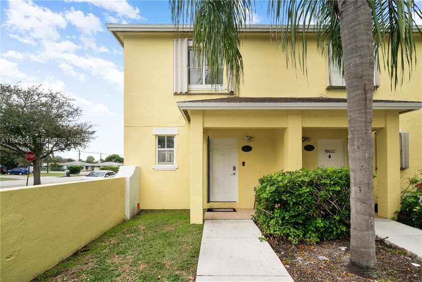 19620 SW 103rd Ct # 1, Cutler Bay FL 33157