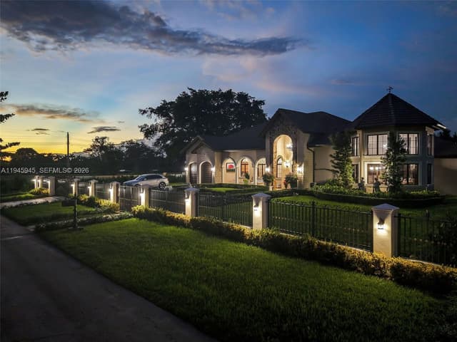 9815 SW 114th St, Miami FL 33176 - Miami, FL - Photo 3
