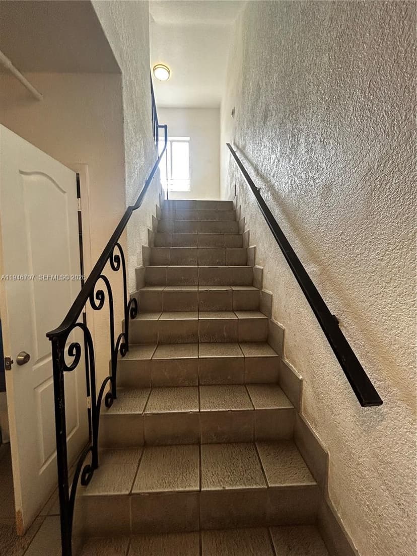 820 Euclid Ave # 206, Miami Beach FL 33139