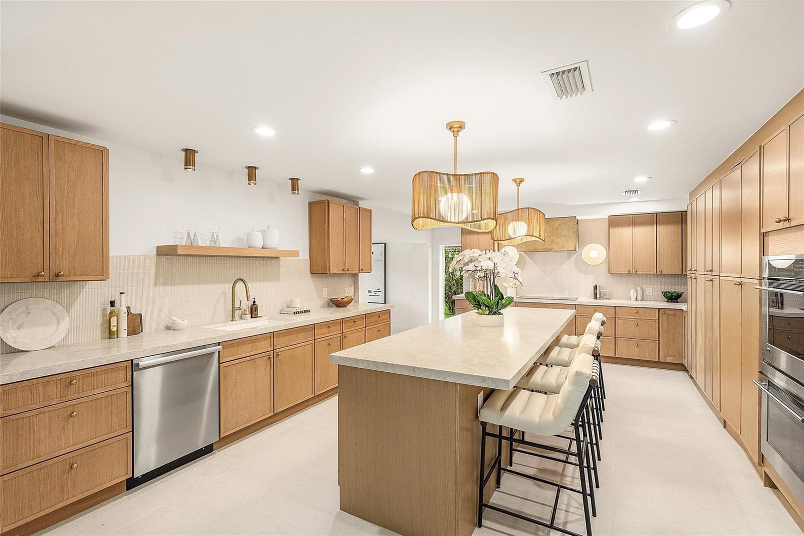 4877 Pineview Circle, Delray Beach FL 33445