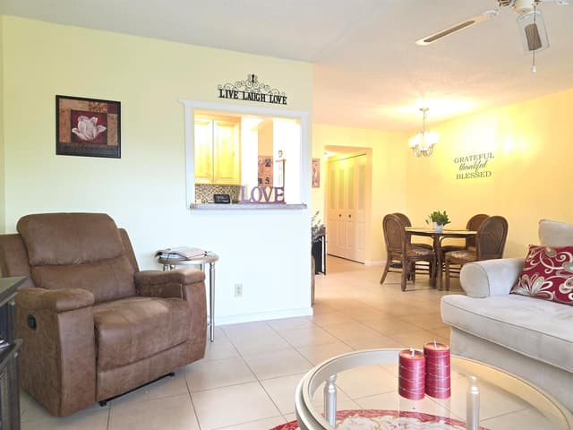 204 Kent L # L, West Palm Beach FL 33417 - West Palm Beach, FL - Photo 6