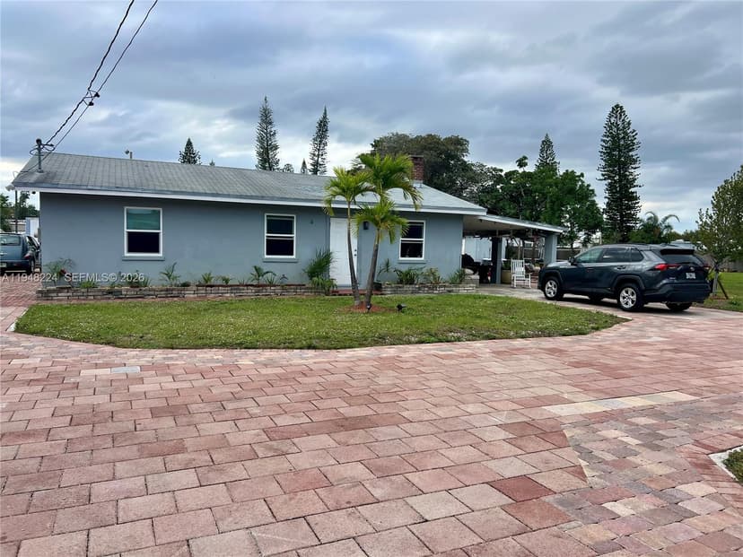 4 Helwig Ter, Deerfield Beach FL 33064