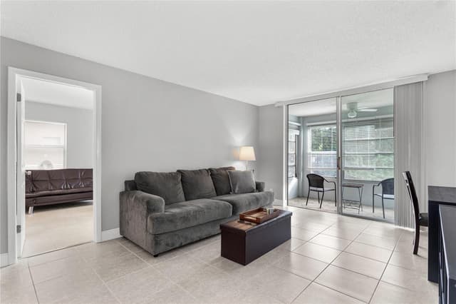 9700 Sunrise Lakes Boulevard # 101, Sunrise FL 33322 - Sunrise, FL - Photo 7