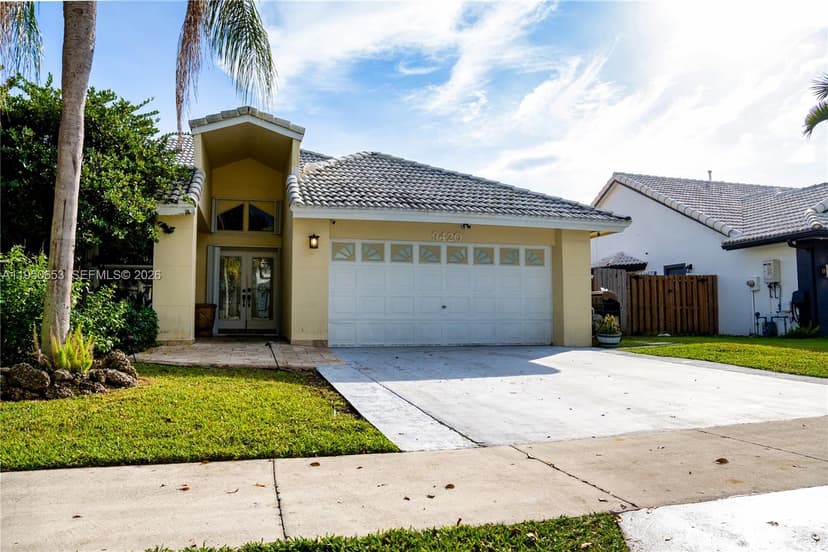 9420 SW 212th Terrace, Cutler Bay FL 33189