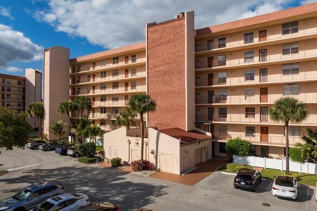 14527 Bonaire Boulevard # 408, Delray Beach FL 33446 - Delray Beach, FL - Photo 3