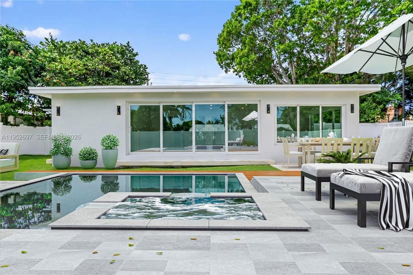 1917 N Swinton Ave, Delray Beach FL 33444