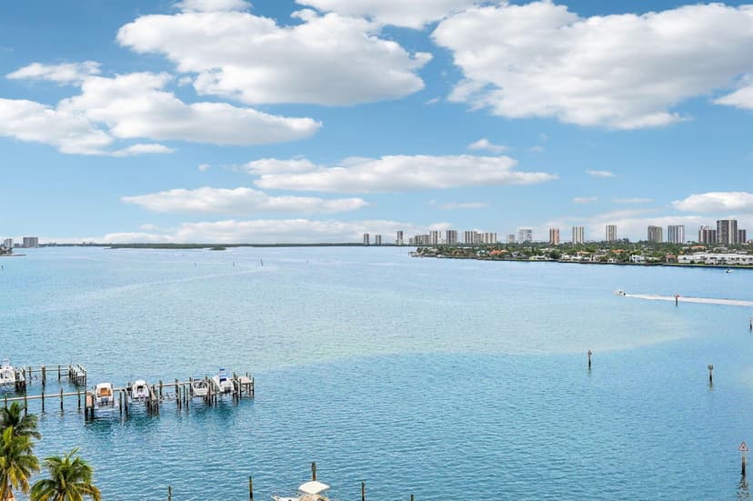 2650 Lake Shore Drive # 1006, Riviera Beach FL 33404