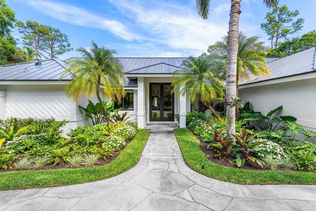 14936 Horseshoe Trace, Wellington FL 33414 - Wellington, FL - Photo 2