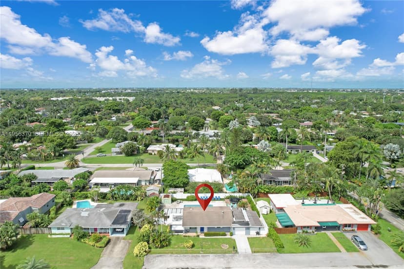 2217 NW 4th Ave, Wilton Manors FL 33311