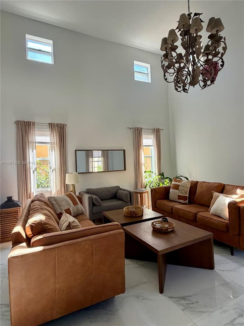 3846 W Gardenia Ave, Weston FL 33332