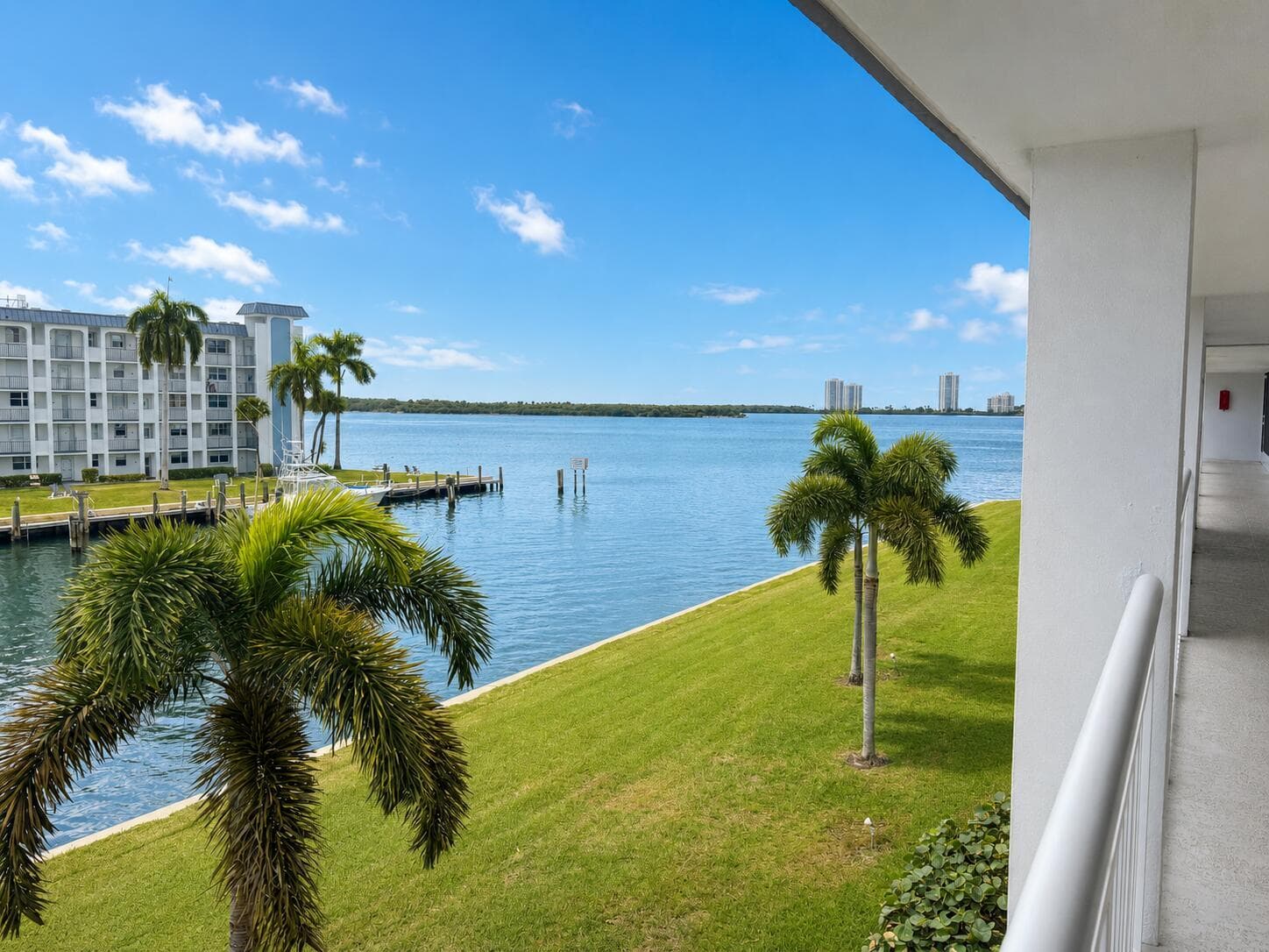 111 Shore Court # 302, North Palm Beach FL 33408
