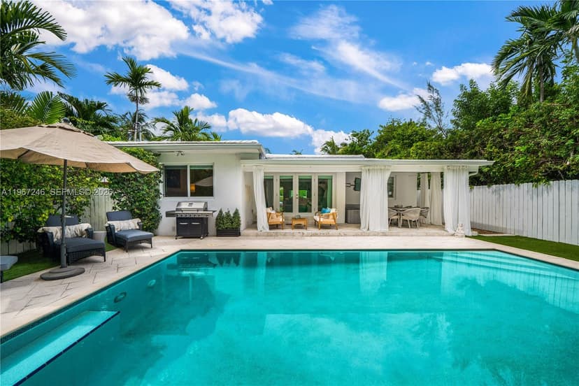 736 W 51 st, Miami Beach FL 33140