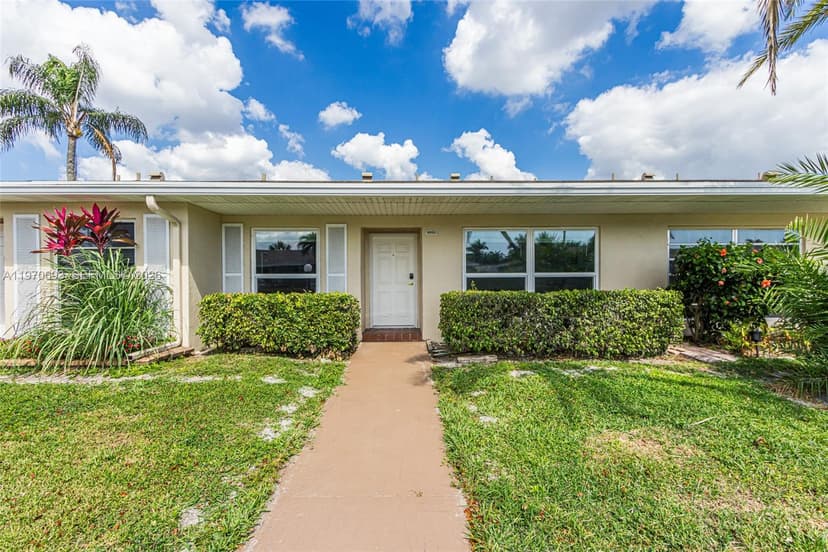 8953 Warwick Dr # 8953, Boca Raton FL 33433