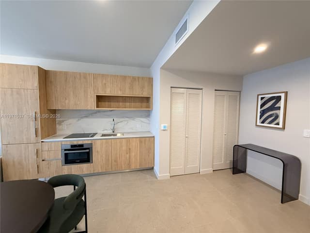 11 NE 6th # 1905, Miami FL 33132 - Miami, FL - Photo 4