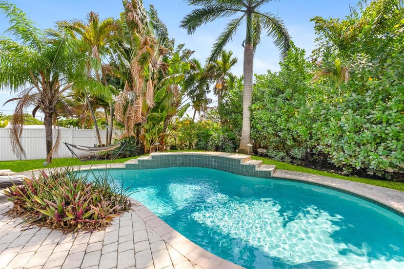 124 Bonnie Briar Lane, Delray Beach FL 33444