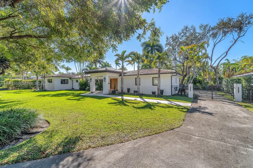 1424 Algardi Ave, Coral Gables FL 33146