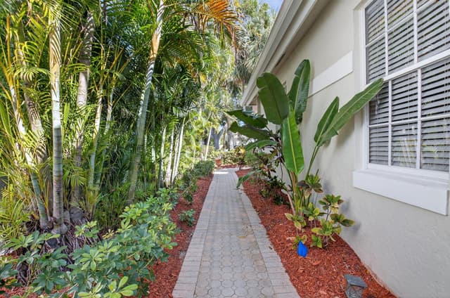 2476 NW 66th Drive, Boca Raton FL 33496 - Boca Raton, FL - Photo 6