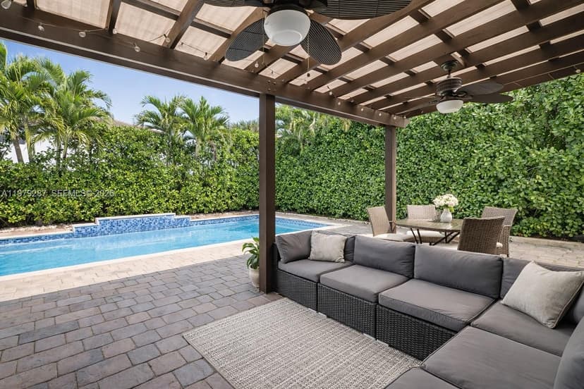 14929 SW 176th Ter, Miami FL 33187