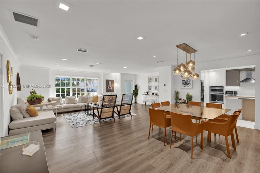 2301 NE 196th St, Miami FL 33180