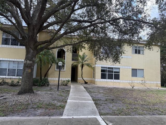 13090 Vista Isles Dr. # 126, Sunrise FL 33325 - Sunrise, FL - Photo 2