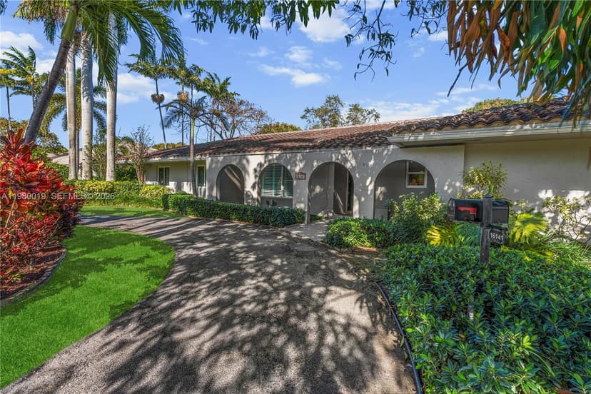16141 SW 83rd Ave, Palmetto Bay FL 33157