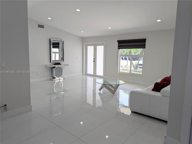 13925 SW 158th Ter, Miami FL 33177 - Miami, FL - Photo 2