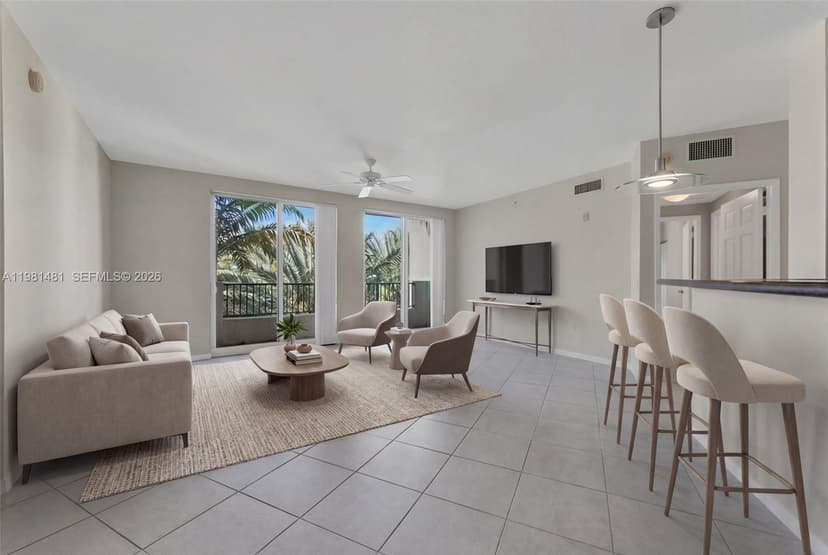 2421 NE 65th St # 403, Fort Lauderdale FL 33308
