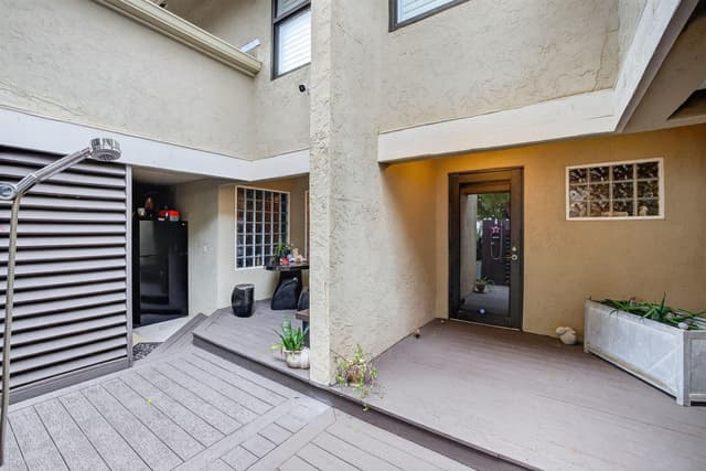 210 Washingtonia Avenue, Lauderdale By The Sea FL 33308 - Lauderdale By The Sea, FL - Photo 5