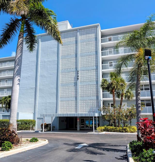 5700 NW 2nd Avenue # 509, Boca Raton FL 33487 - Boca Raton, FL - Photo 2