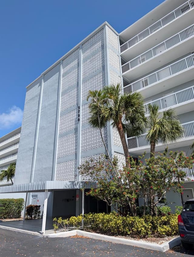 5700 NW 2nd Avenue # 509, Boca Raton FL 33487 - Boca Raton, FL - Photo 3