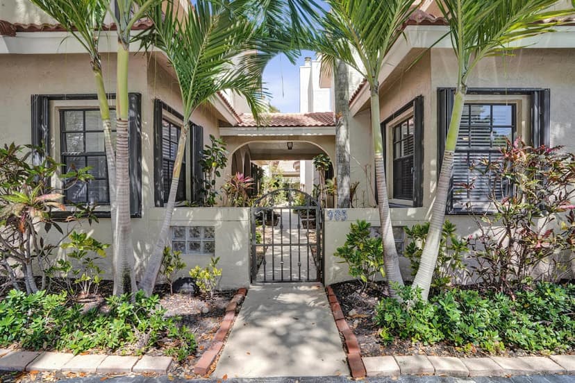 905 SE 12th Court # 16, Fort Lauderdale FL 33316