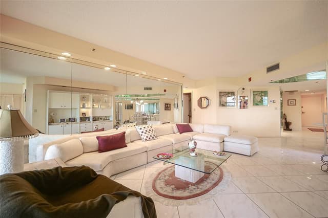 7100 Radice Court # 507, Lauderhill FL 33319 - Lauderhill, FL - Photo 4