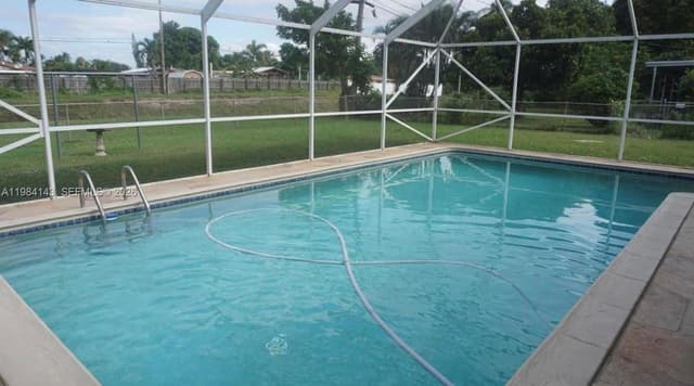 328 Riverdale Rd, Palm Springs FL 33461 - Palm Springs, FL - Photo 5