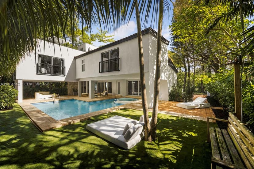 3090 Kirk St, Coconut Grove FL 33133