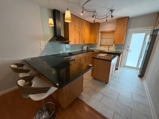 630 Layne Blvd # 215, Hallandale Beach FL 33009 - Hallandale Beach, FL - Photo 5