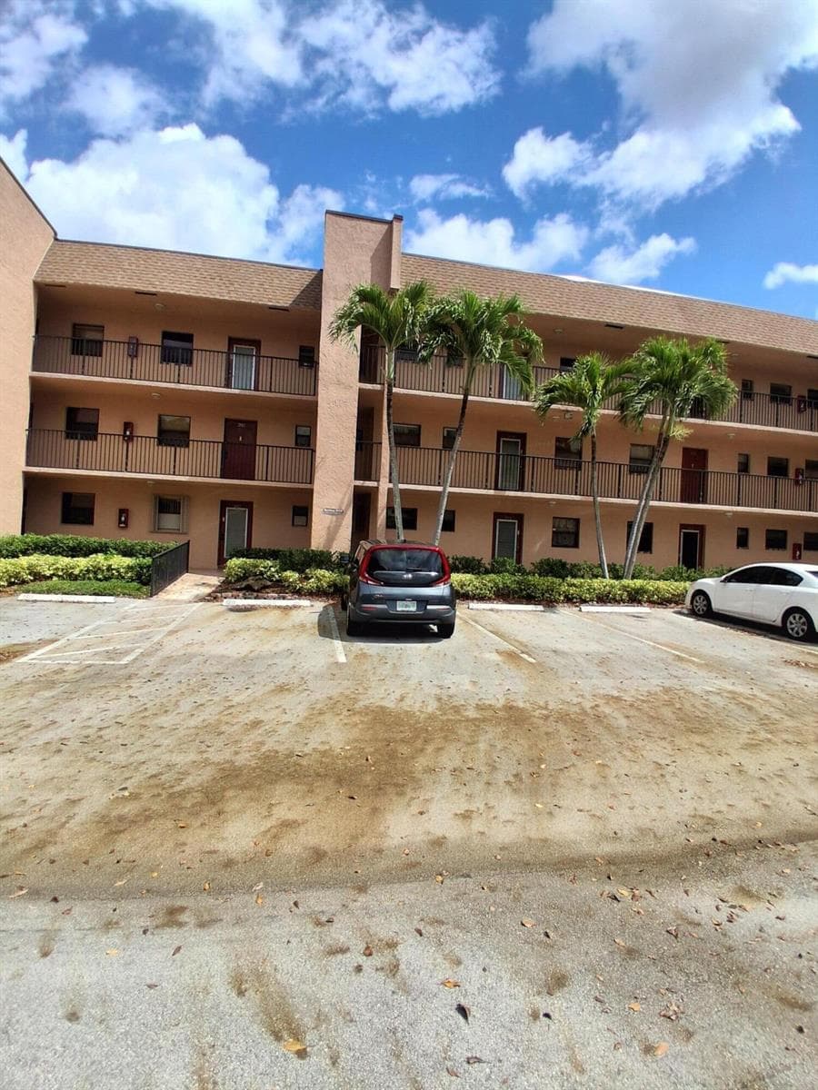 10303 Sunrise Lakes Boulevard # 103, Sunrise FL 33322 - Sunrise, FL - Photo 1