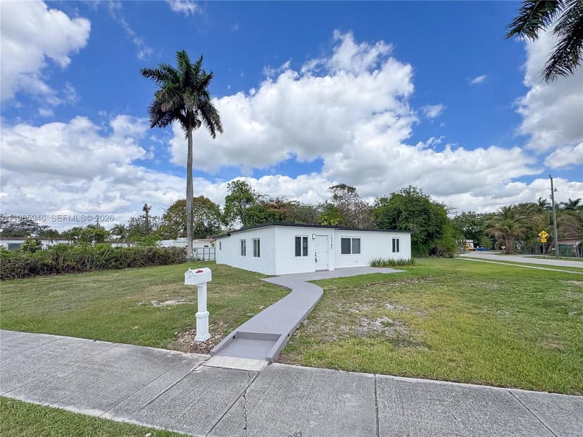 15545 Arizona Rd, Homestead FL 33033