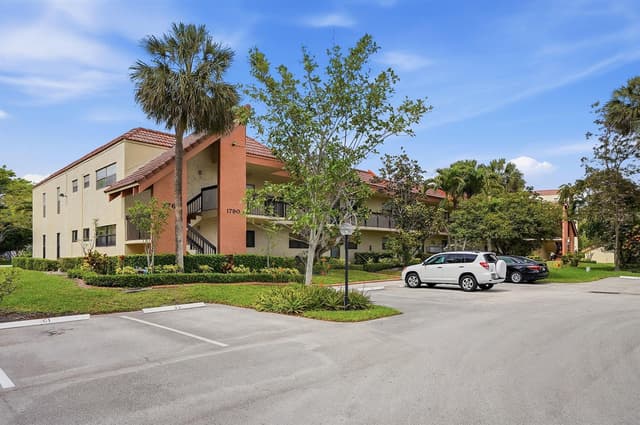 1774 Hammock Boulevard # 118, Coconut Creek FL 33063 - Coconut Creek, FL - Photo 2